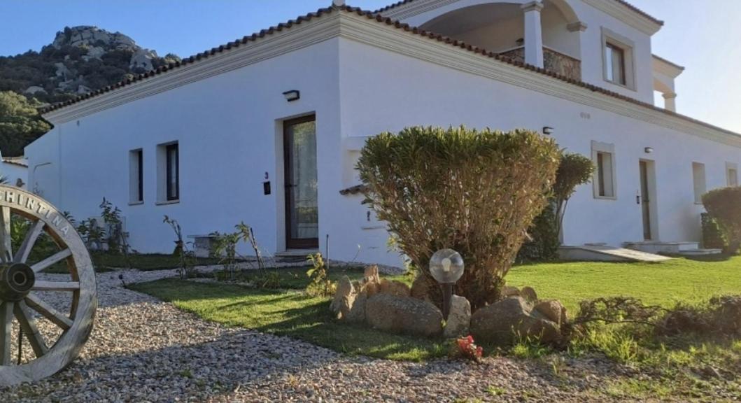 B&B La Chintina Sant'Antonio di Gallura Exterior photo